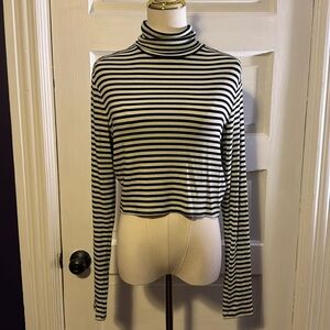 Cropped Striped Long Sleeve